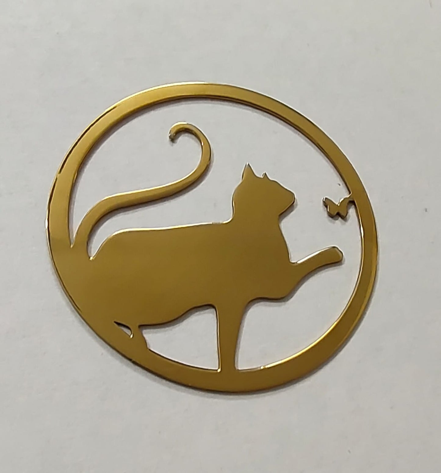 Ardora Emblems-Adult Urn for Ashes-Cremation Urns- The cremation urns for ashes and keepsakes for ashes come in a variety of styles to suit most tastes, decor and different volumes of funeral ashes.