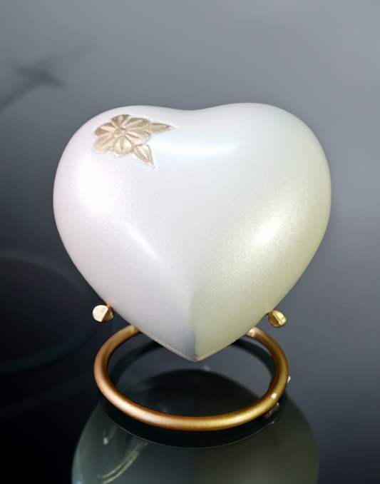 Nebesa Heart Keepsake Ashes Urn-Pet Urn for Ashes-Cremation Urns- The cremation urns for ashes and keepsakes for ashes come in a variety of styles to suit most tastes, decor and different volumes of funeral ashes.