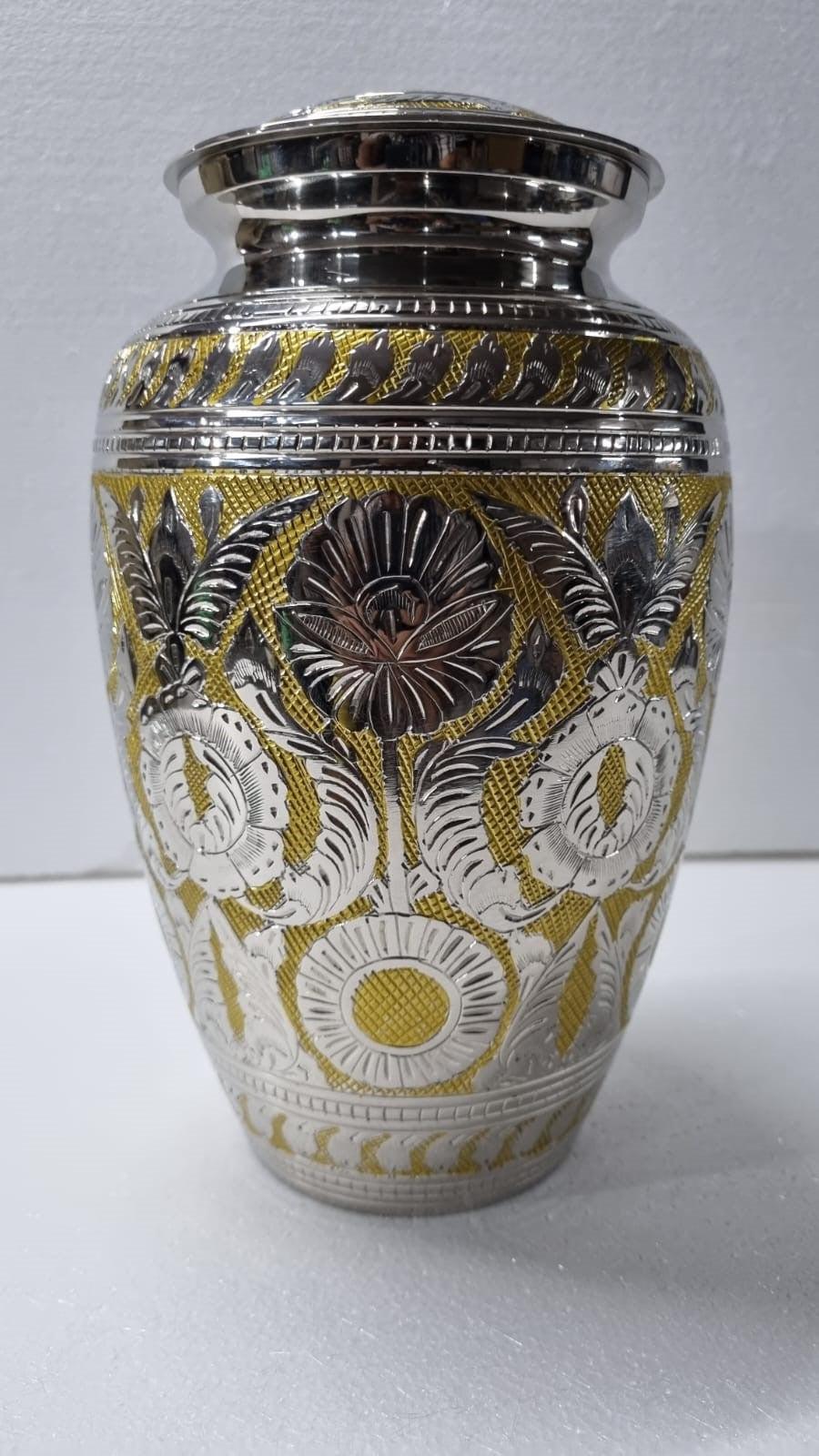 Hacana Adult Ashes Urn-Adult Urn for Ashes-Cremation Urns- The cremation urns for ashes and keepsakes for ashes come in a variety of styles to suit most tastes, decor and different volumes of funeral ashes.