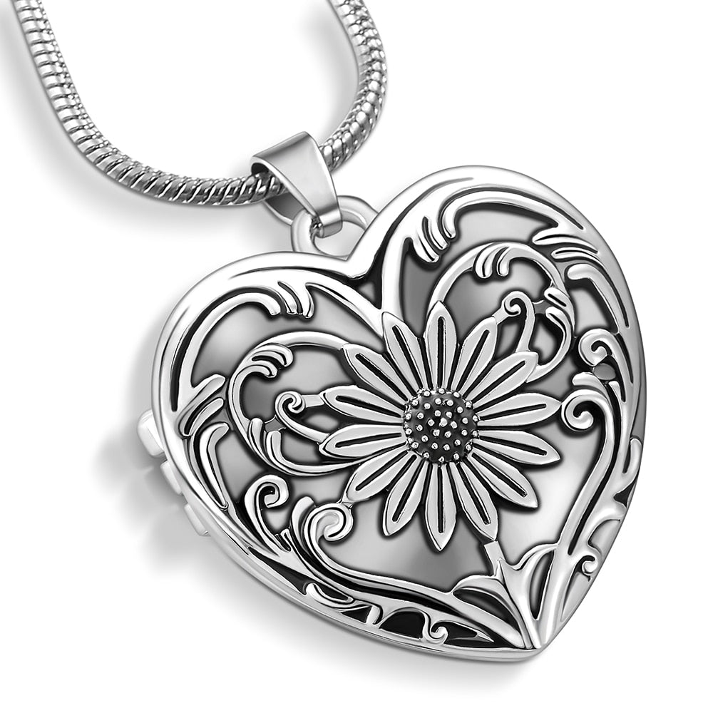 Serce Cremation Ashes Keepsake Pendant-Keepsake Cremation Jewellery-Cremation Urns- The cremation urns for ashes and keepsakes for ashes come in a variety of styles to suit most tastes, decor and different volumes of funeral ashes.