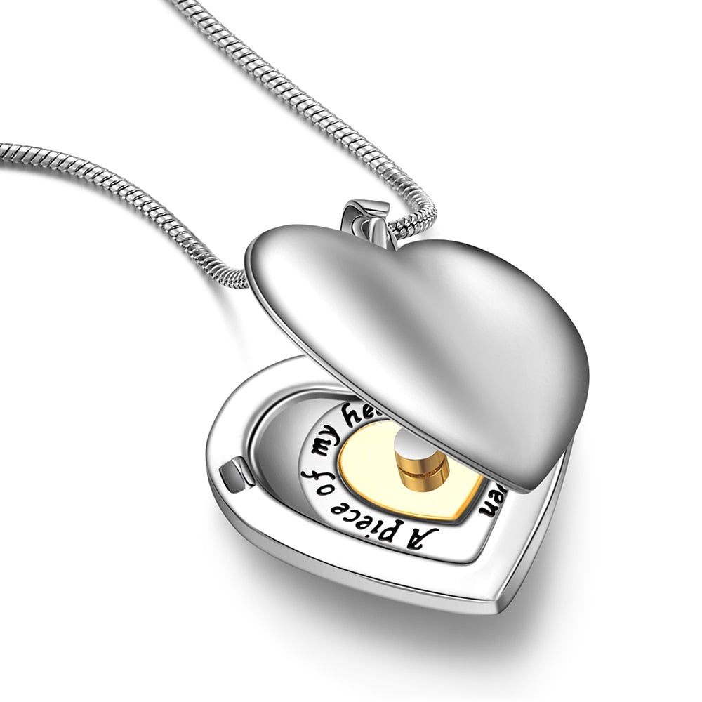 Serce Cremation Ashes Keepsake Pendant-Keepsake Cremation Jewellery-Cremation Urns- The cremation urns for ashes and keepsakes for ashes come in a variety of styles to suit most tastes, decor and different volumes of funeral ashes.