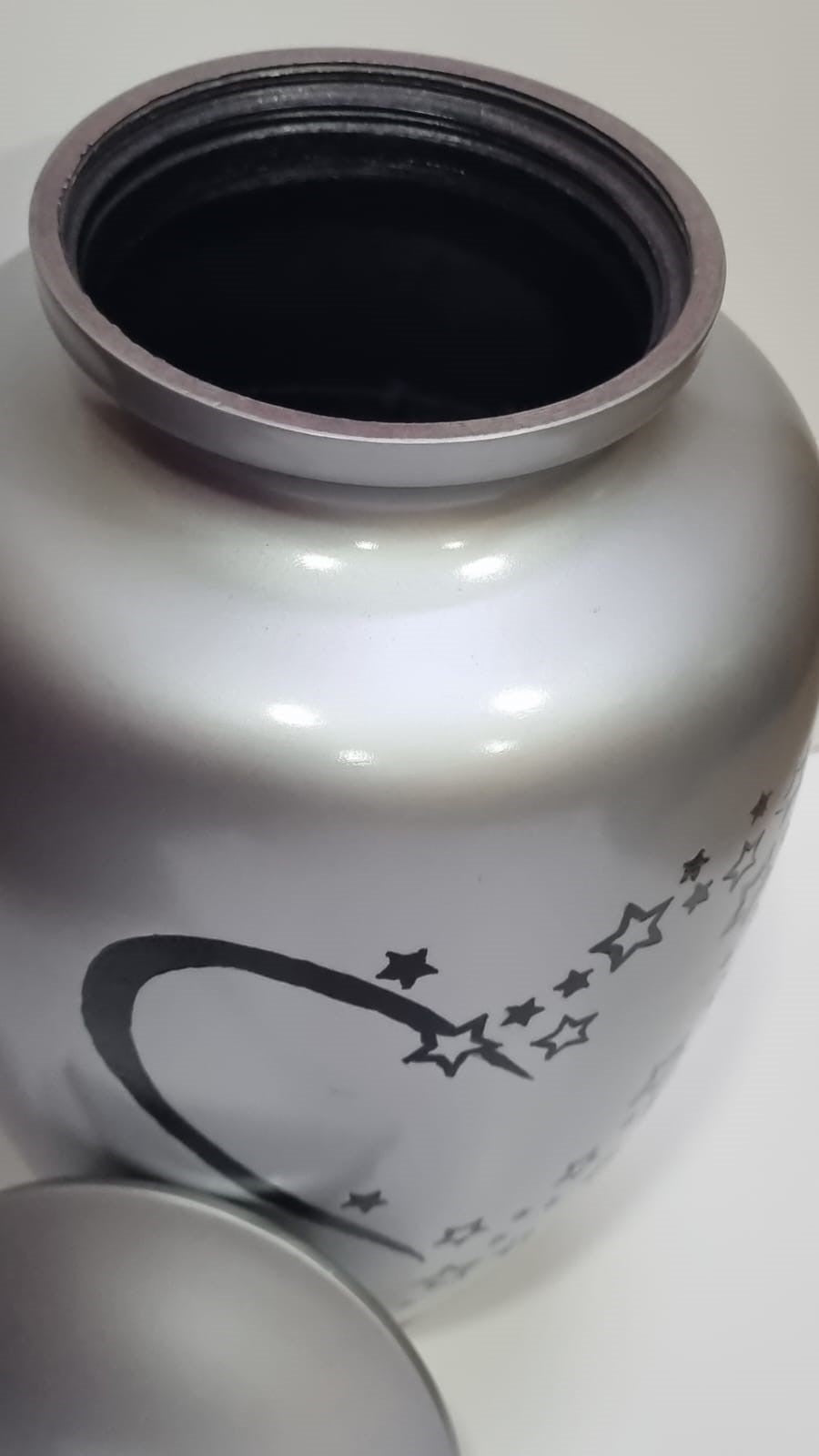 Corazon Adult Ashes Urn-Adult Urn for Ashes-Cremation Urns- The cremation urns for ashes and keepsakes for ashes come in a variety of styles to suit most tastes, decor and different volumes of funeral ashes.