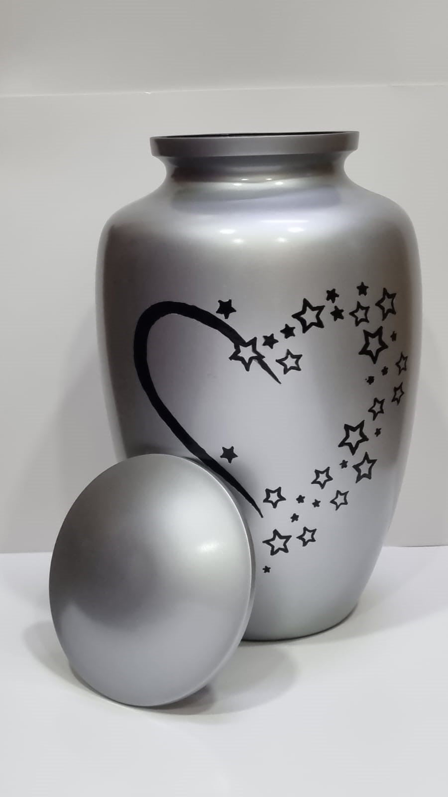 Corazon Adult Ashes Urn-Adult Urn for Ashes-Cremation Urns- The cremation urns for ashes and keepsakes for ashes come in a variety of styles to suit most tastes, decor and different volumes of funeral ashes.