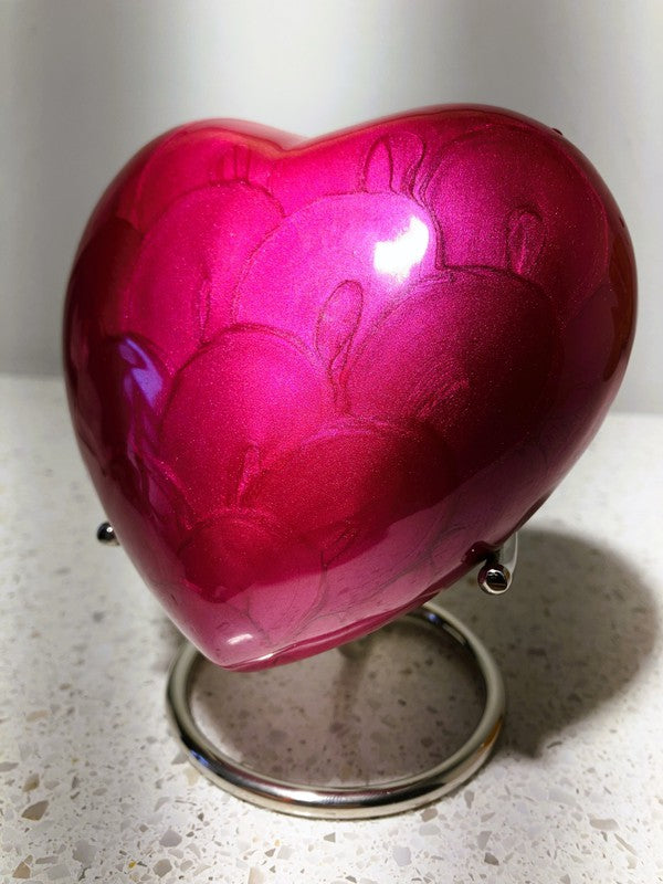 Umutima Heart Keepsake Ashes Urn-Pet Urn for Ashes-Cremation Urns- The cremation urns for ashes and keepsakes for ashes come in a variety of styles to suit most tastes, decor and different volumes of funeral ashes.